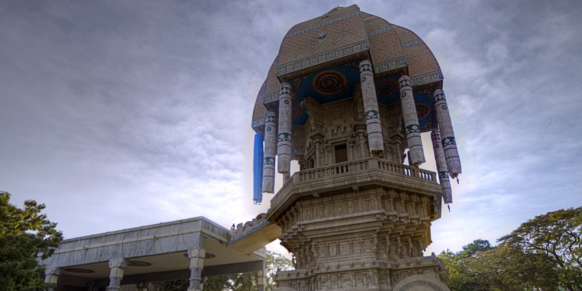 Valluvar Kottam, a memorial dedicated to the Tamil poet Valluvar, showcasing its unique architectural design.