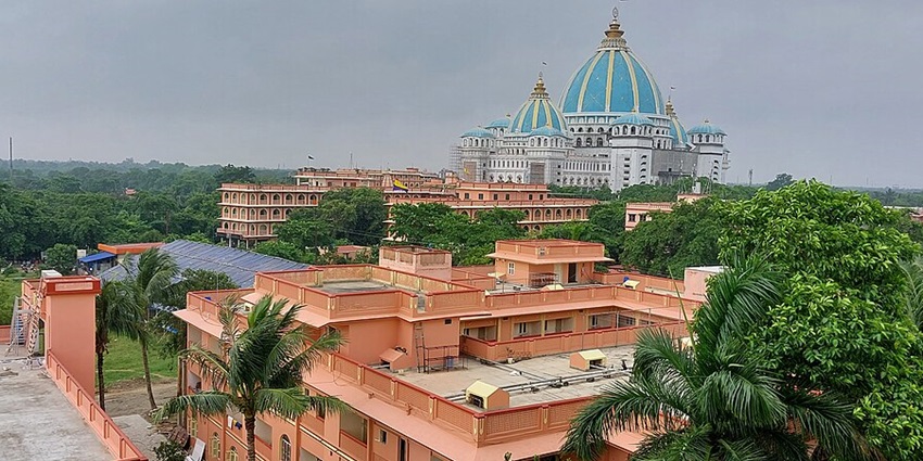 Take the blessings of Lord Krishna at the ISKCON Temple in Siliguri.