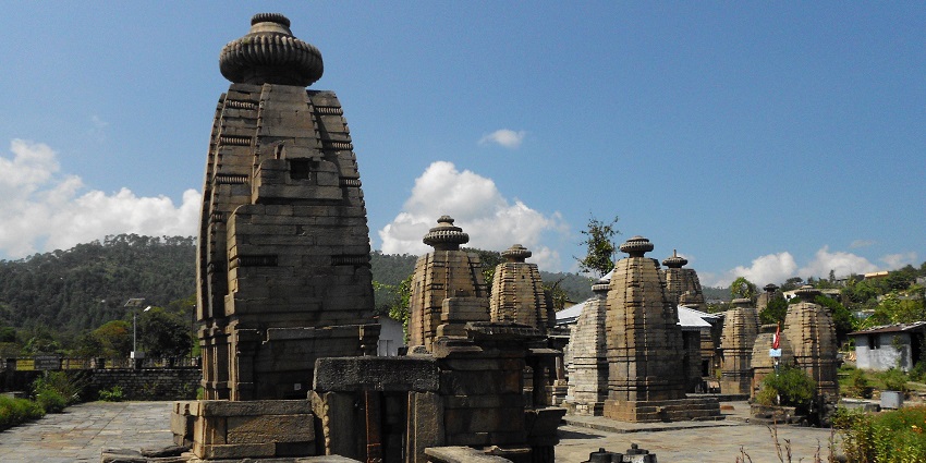 Things to do in Mukteshwar include a paragliding experience soaring above picturesque mountain scenery.