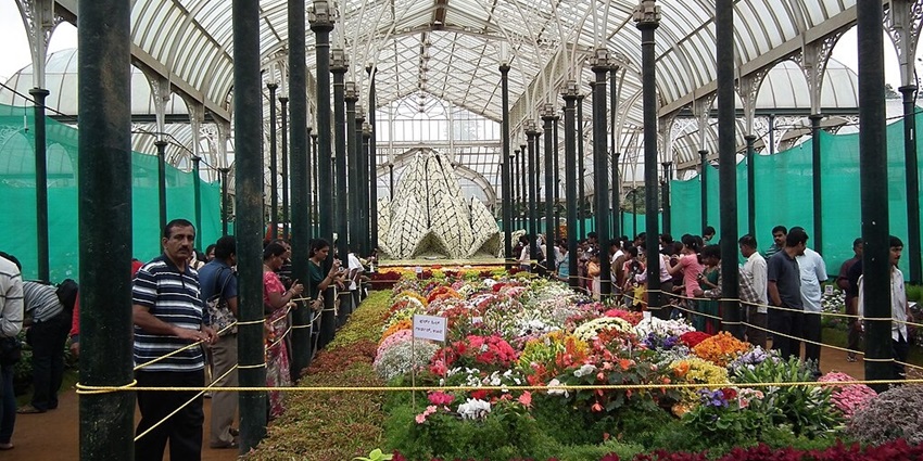 Glass House, the elegant venue with stunning views and vibrant flora