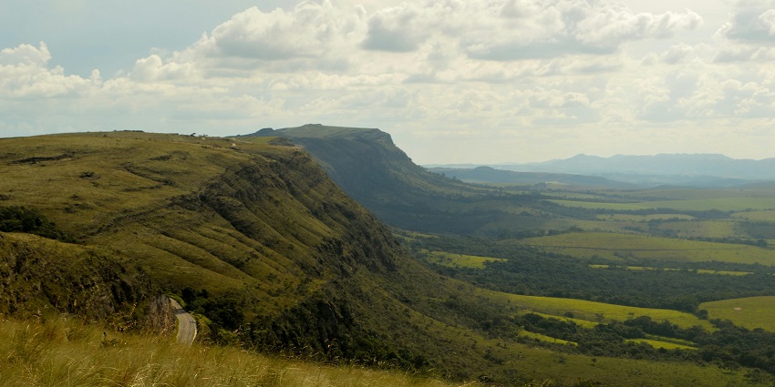 Wenlock Downs is a lovely grassland in Ooty, ideal for picnics with views of the surrounding hills.
