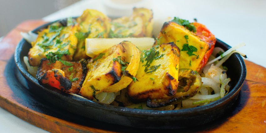 Dining options near Mindrolling Monastery offer diverse and delicious cuisines.