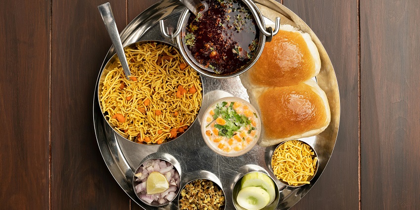 Try local food during your trip to Shivaji Maharaj Museum Pune.