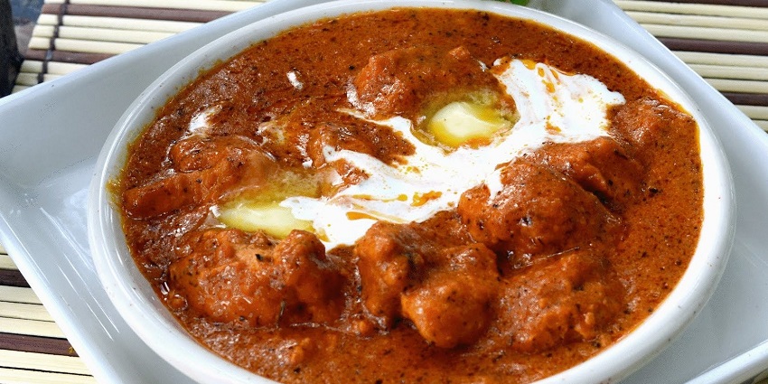 Dining near Tranquebar Fort offers diverse options for delicious cuisine