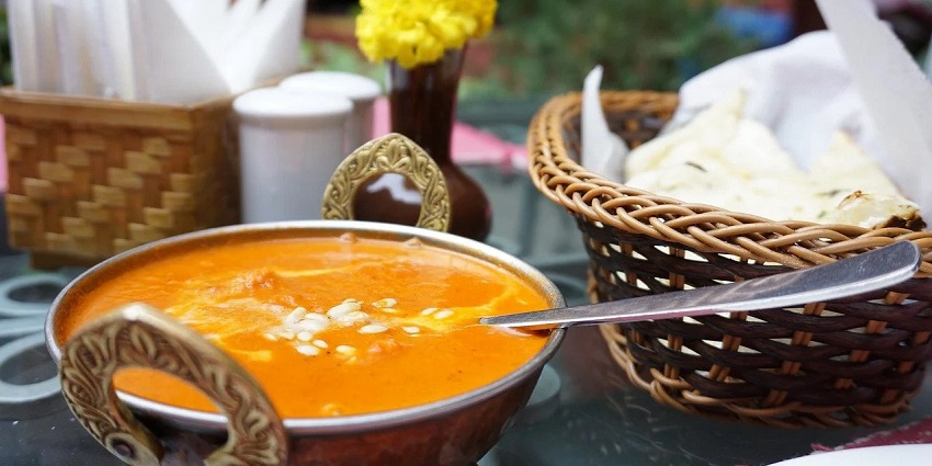 Delicious food that you can try in Prayagraj, India