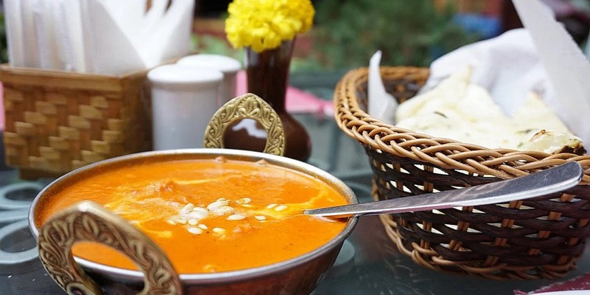 An image of delicious food that you can try in Prayagraj, Uttar Pradesh, India.