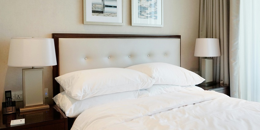 Comfortable lodgings around the temple, offering convenience and mountain views.