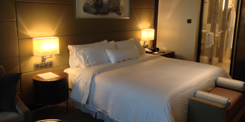Uttarakhand jungle safari accommodations include lodges, resorts, and homestays.