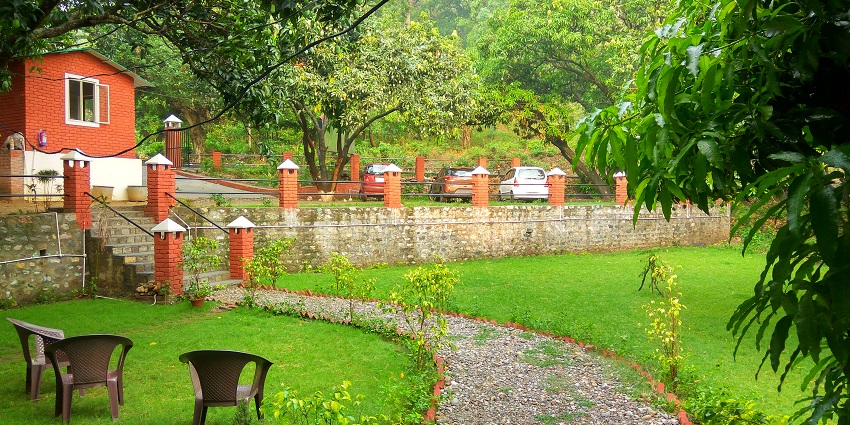 Accommodation near Lakhudiyar Caves includes guesthouses, hotels, and homestays