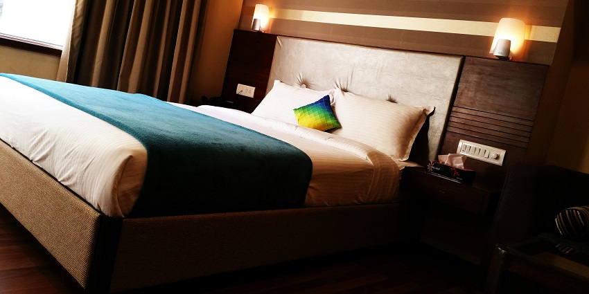 Empty hotel room with modern decor, near the Jaganath temple of Kanathur