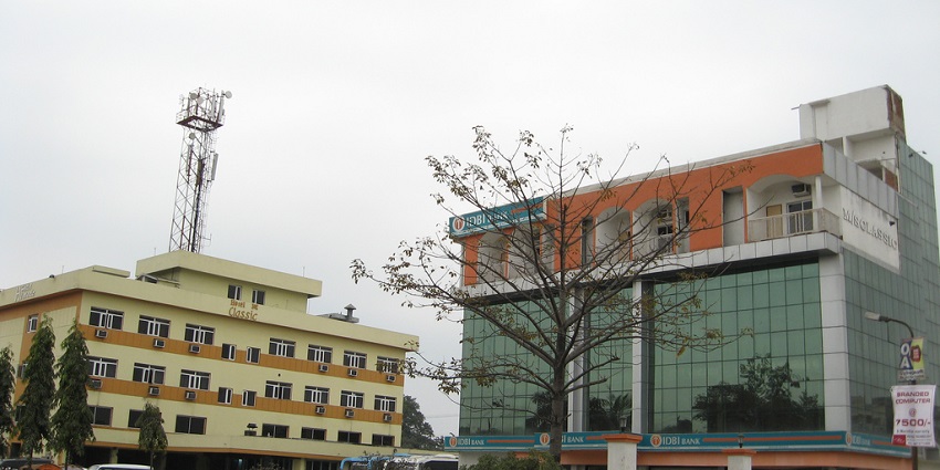 A hotel near Navratna Garh Fort.