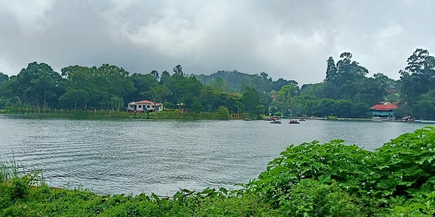 A picture of Yercaud’s picturesque hilltop lakes, one of the top hill stations in Tamil Nadu.