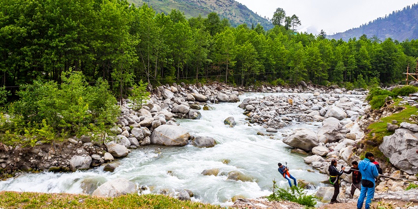Zip-lining experience in Naukuchiatal is one of the best things to do in Uttarakhand.