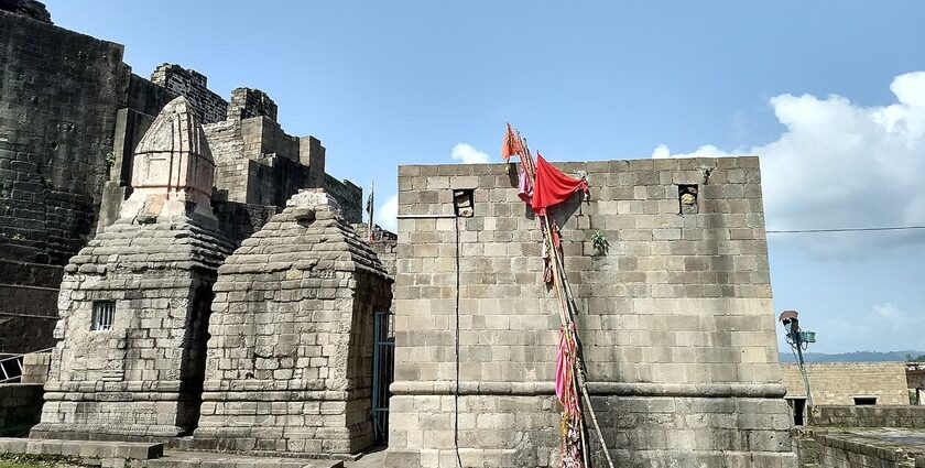 Banasur Fort in Uttarakhand offering stunning mountain views.