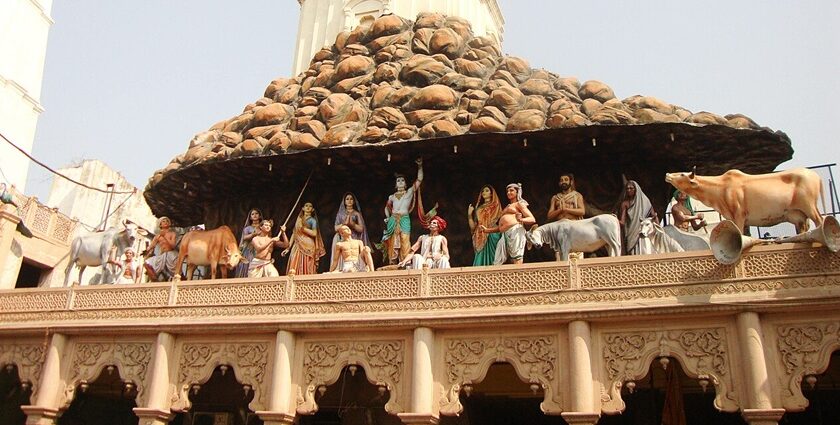 Daan Ghati Temple in Govardhan, featuring traditional architecture and a sacred atmosphere