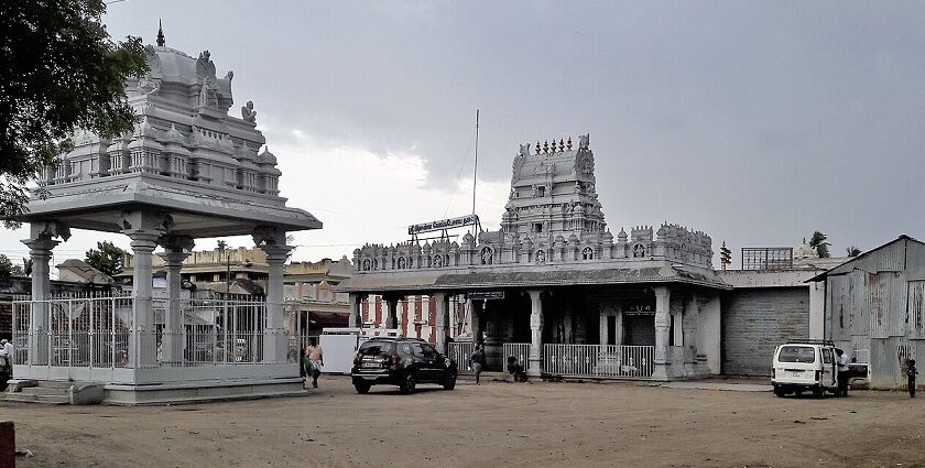 One of the carvings of the Lord Vishnu, worshipped as Prasanna Venkatesa Perumal.