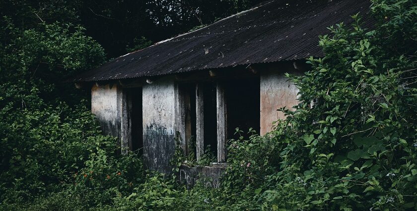 A view of one of the haunted places in Lucknow for every traveller to explore.