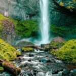 An image of an amazing waterfall resembling Kodiveri Waterfalls located in Tamil Nadu.