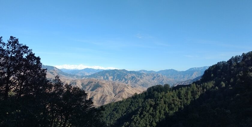 Image of a view of Dehradun peak, showcasing natural beauty, peaceful environment, and tranquillity.