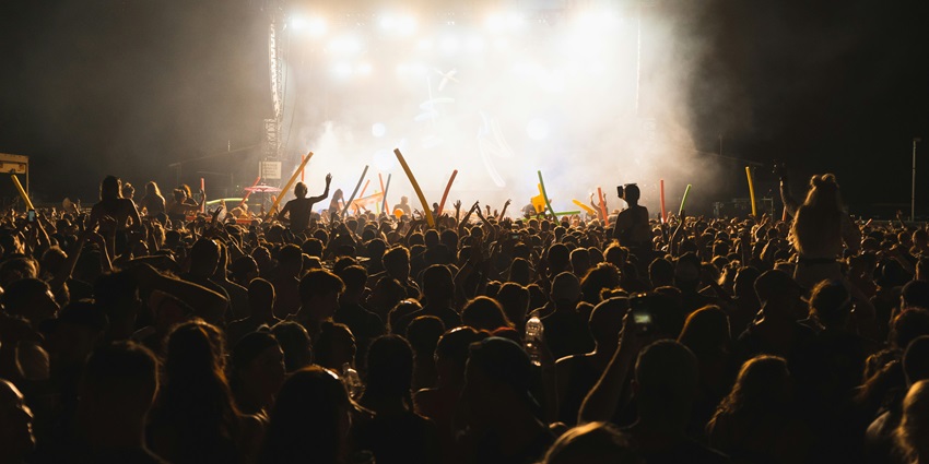 The crowds enjoying one of the best music festivals in Melbourne for disabled people.