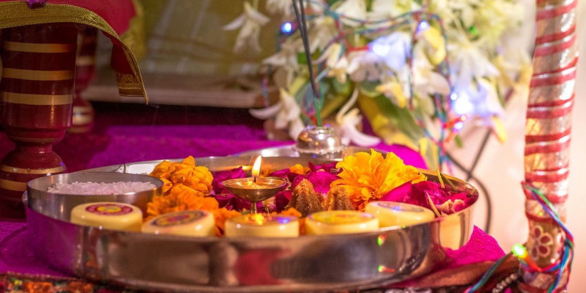 A decorative Pooja thali at Maya Devi Temple in Haridwar.