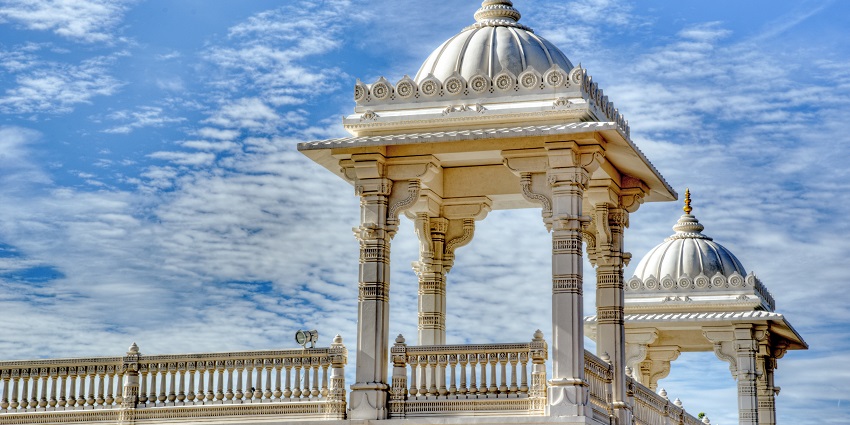 An image of a white temple, which is similar to one of the popular spiritual sites.