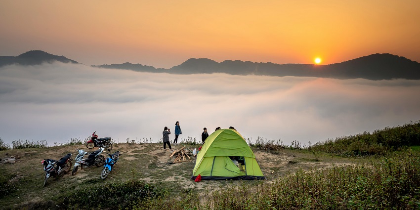 Camping in Haridwar’s site offers spiritual ambiance and serene surroundings.
