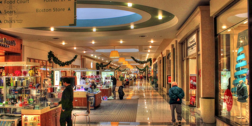 Popular shopping destination offering retail stores, dining, and entertainment.