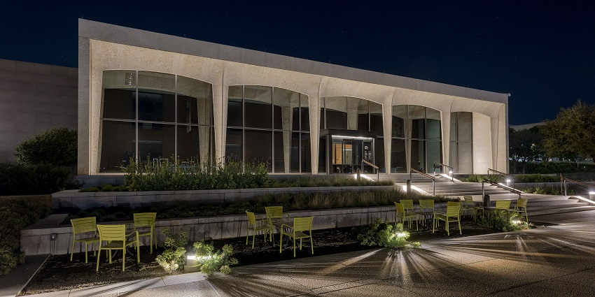 An image of the dramatic lighting at Amon Carter Museum, highlighting its modern design