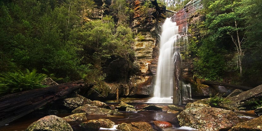 A glimpse of Amukula Waterfall, a place to visit near Durgapur Water Park, West Bengal.