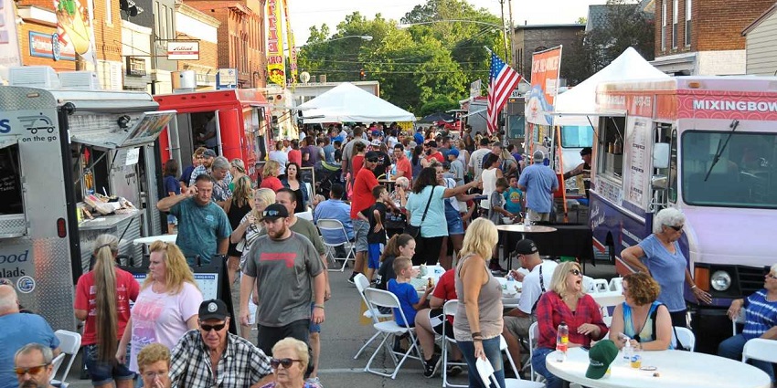 Try delicacies at The food truck festival, a thing to do in Auckland in February.