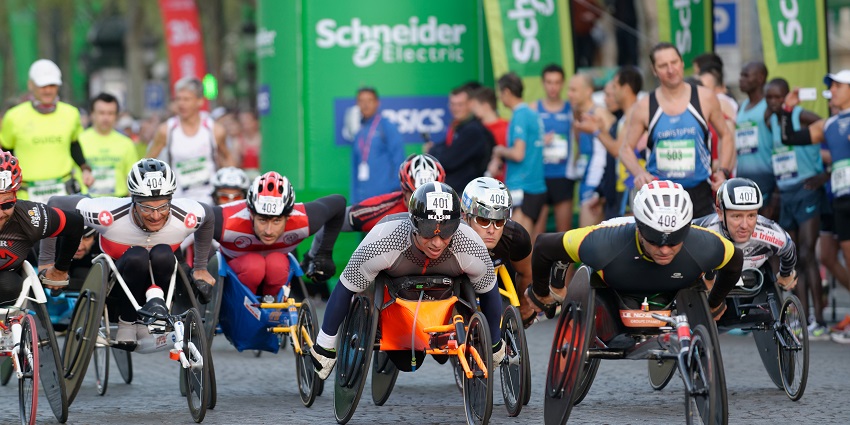 An energetic marathon through iconic streets and scenic landmarks of Paris.