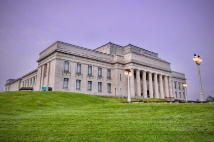 A Guide to the Untamed Beauty named Auckland War Memorial Museum.