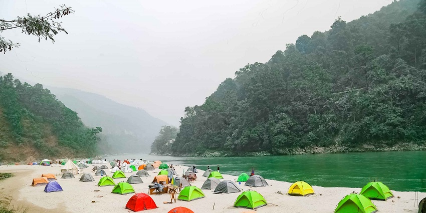 Image of relaxing water and camp ideal for enjoying sun and sand