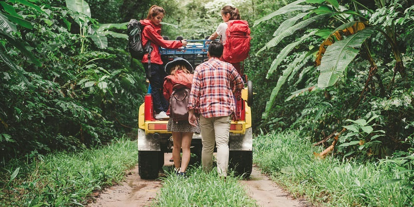 A view of a group of tourists enjoying the perfect Dajipur jungle safari in Kolhapur.