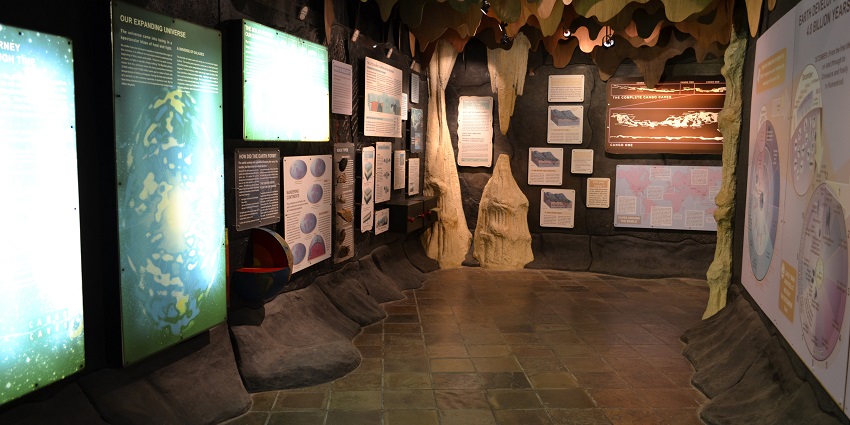 The most suitable season to tour the caves is between the months of January and May.