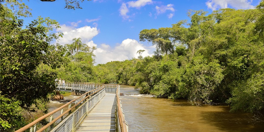 Pleasant weather in Iguazu National Park in the idyllic vicinity of Argentina