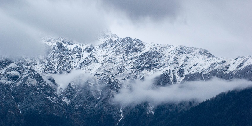 The best time for Auli trekking is from December to February.