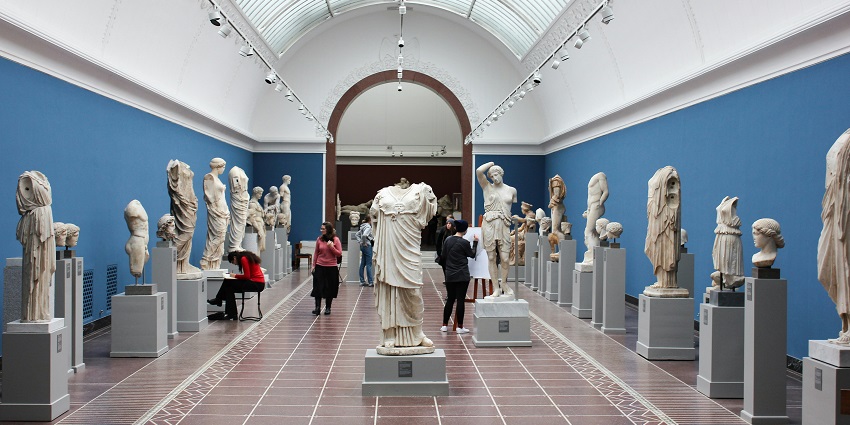 You can visit the Museum throughout the year but the best time is June to August.