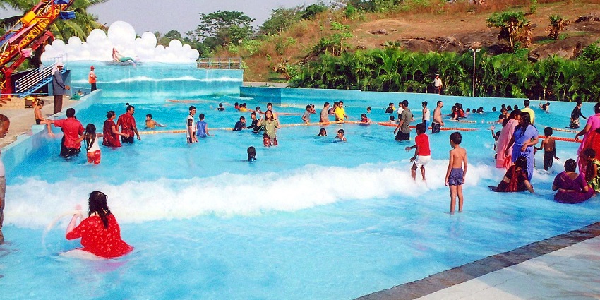 Wave pool available at the waterpark to enjoy with friends