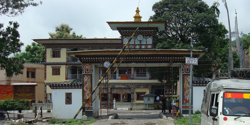 Witness the Bhutan border, a place to visit near Jaldapara National Park.