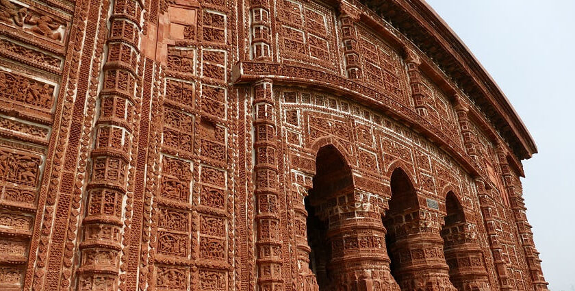 A scenic picture of one of the famous temples in Bishnupur Jor Bangla Temple.