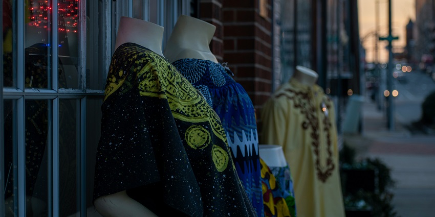A boutique experience cannot be missed in Park Street, famous among shopaholics.