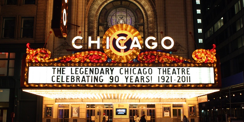 People at Balaban and Katz Chicago Theatre, one of the oldest theatres in Illinois