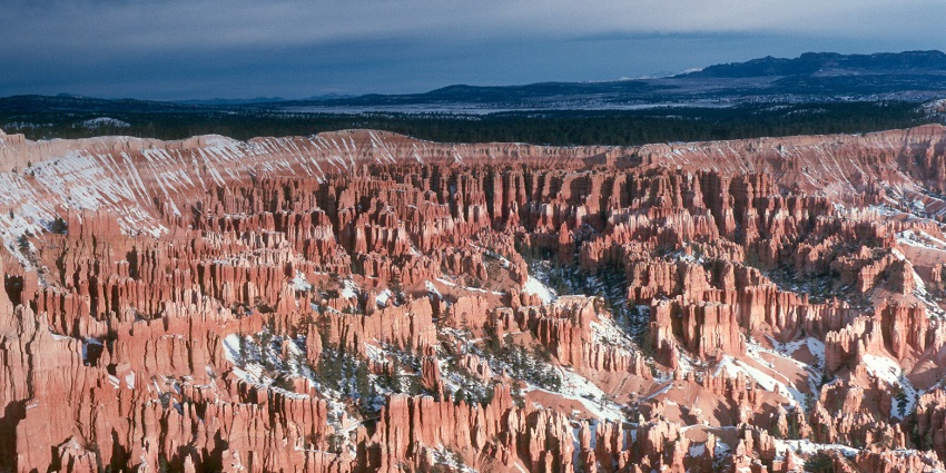Vast view of Bryce Canyon Amphitheater, a famous place near Bryce Canyon National Park.