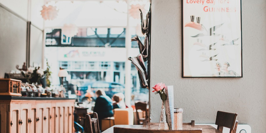 Café Central, a historic café offering coffee, pastries, and classic European ambiance.