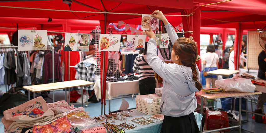 Caloundra Street Fair, a lively market experience.