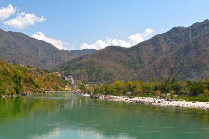 Camping rafting in Rishikesh offers thrilling rapids and serene riverside campsites.