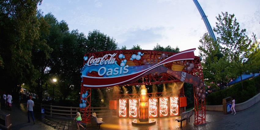 An image of the Flight Deck roller coaster at the best amusement park in Canada for weekends.
