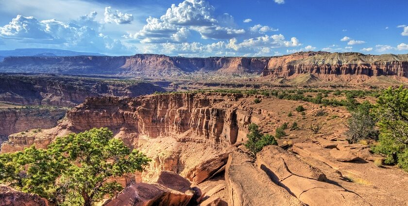 An image of the dramatic sandstone cliffs and layered rock formations.